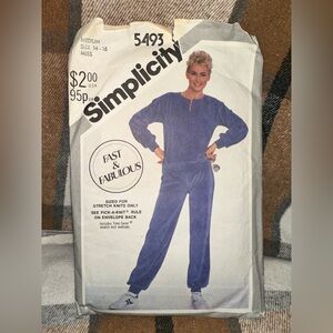 Simplicity Sewing Pattern 5493